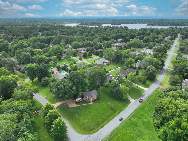 100 Applewood Ct, Hendersonville, TN 37075
