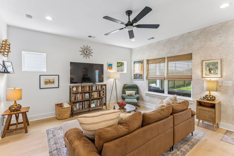 2025 Pleasant Cv, Nashville, TN 37214