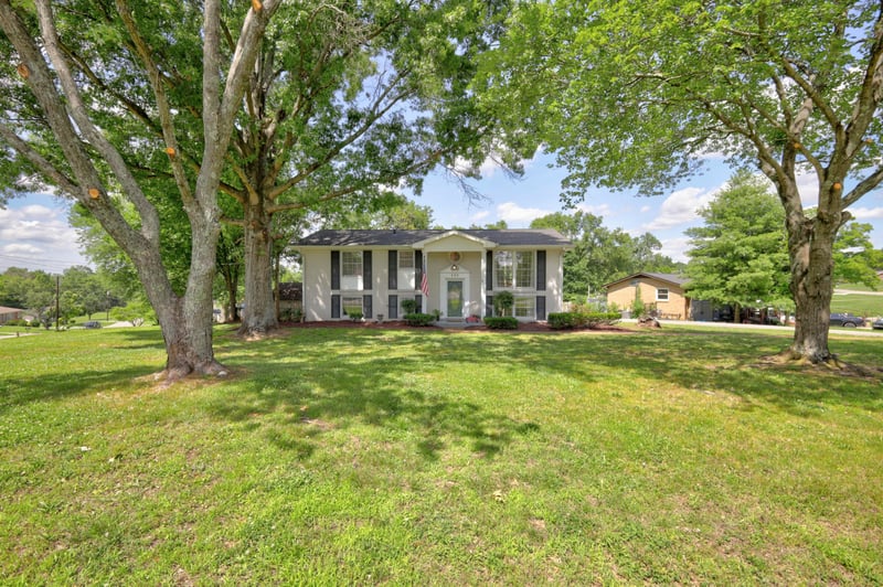 101 Hillside Dr, Old Hickory, TN 37138