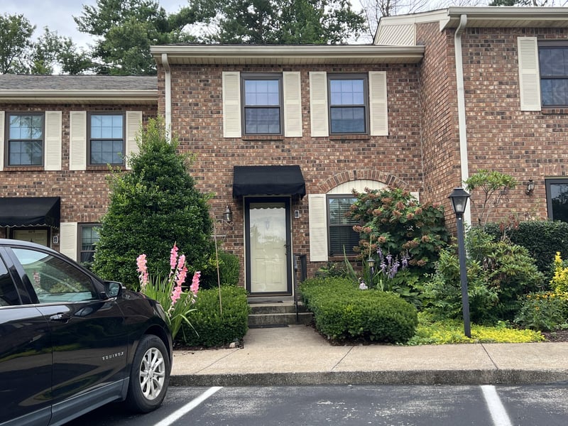 102 Thistle Ln, Hermitage, TN 37076