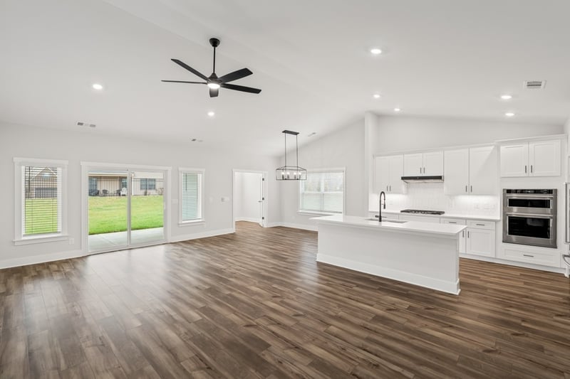 302 Glade Rd, Lebanon, TN 37087