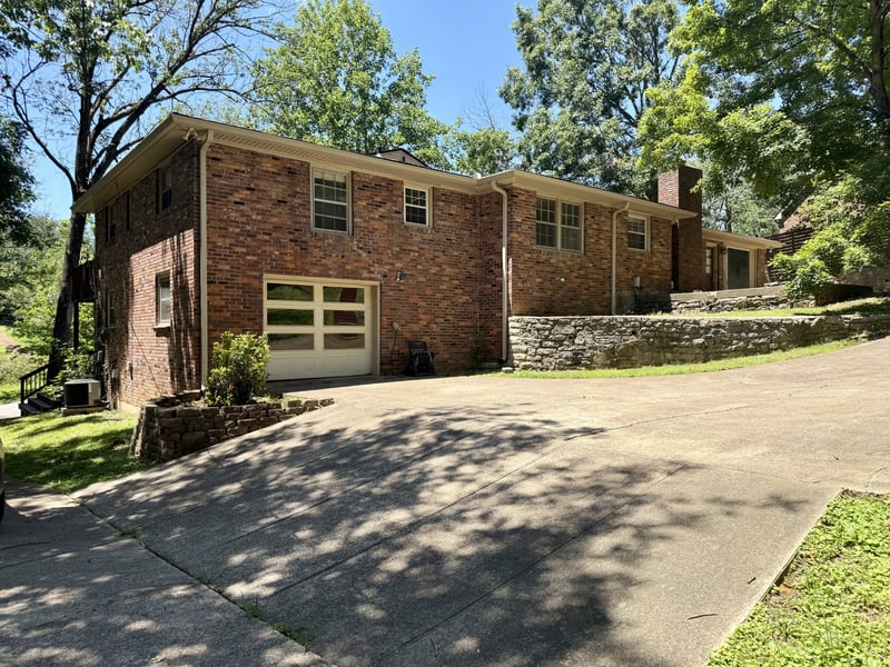 600 Vanoke Dr, Madison, TN 37115