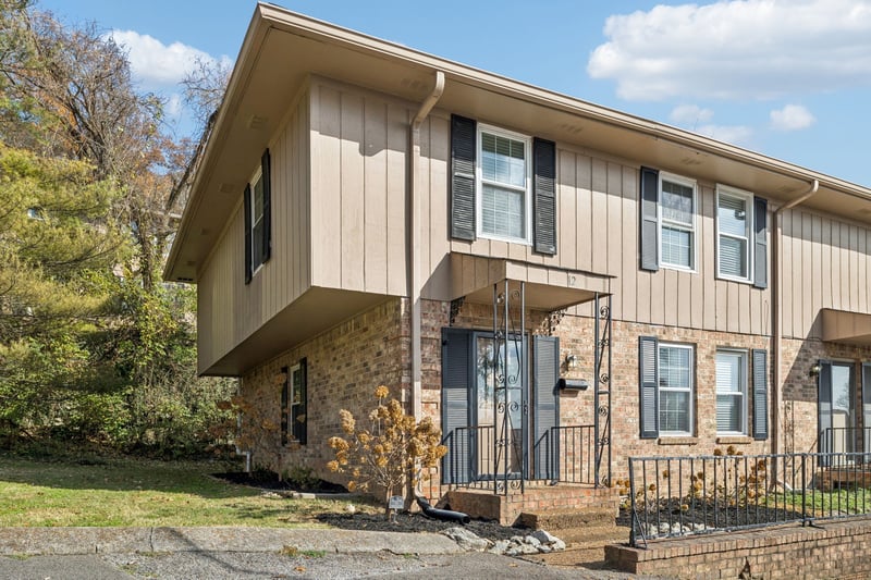 110 Bellevue Rd #12, Nashville, TN 37221