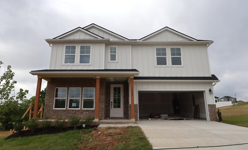 3231 Gravity Dr, Columbia, TN 38401