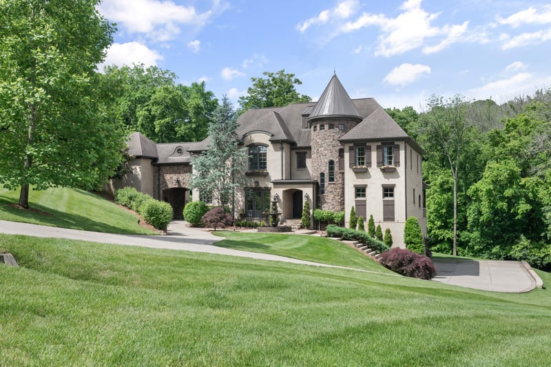 399 The Lady Of The Lake Ln, Franklin, TN 37067