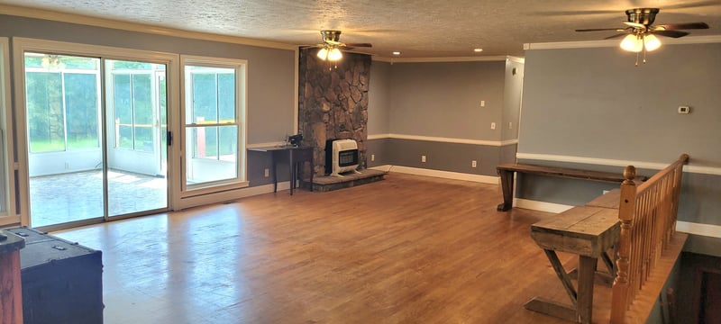 5255 N Mount Pleasant Rd, Greenbrier, TN 37073