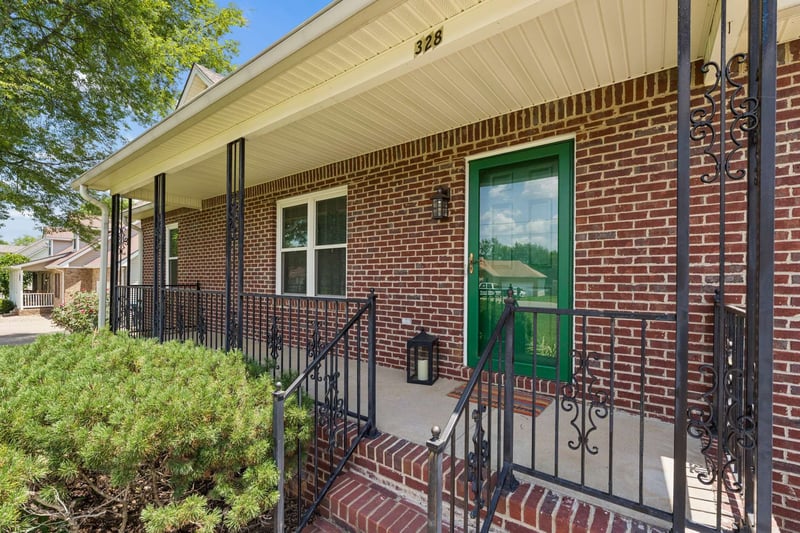 328 Merlin Dr, Murfreesboro, TN 37127