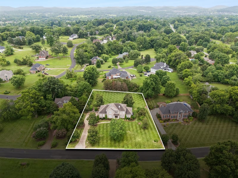 2235 Avery Valley Dr, Franklin, TN 37067