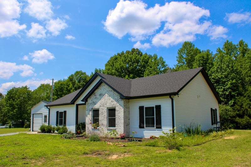2012 Linda Ln, Cumberland Furnace, TN 37051