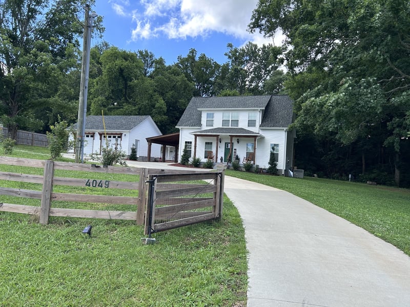 4049 Hampshire Pike, Hampshire, TN 38461