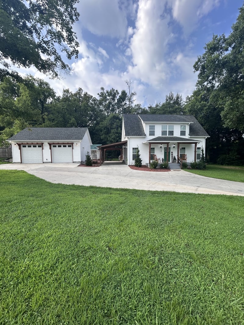 4049 Hampshire Pike, Hampshire, TN 38461