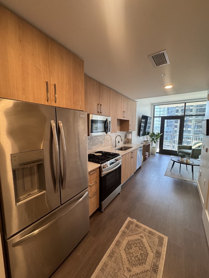 1212 Demonbreun St #1406, Nashville, TN 37203
