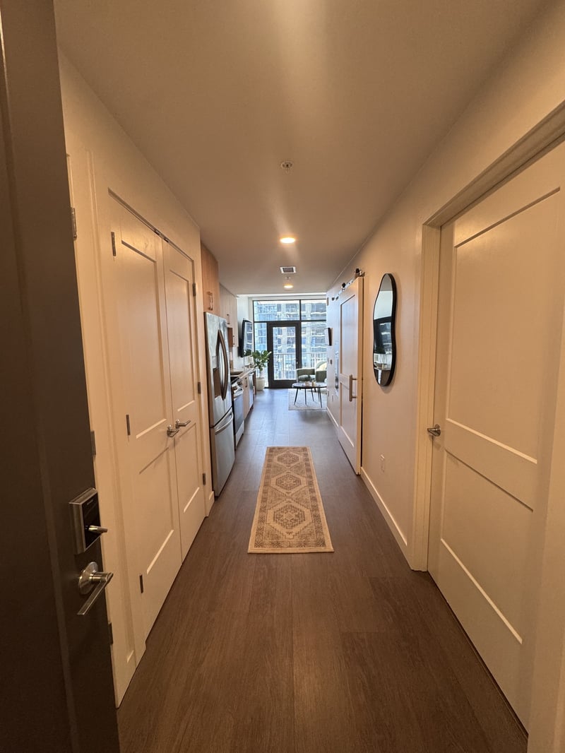 1212 Demonbreun St #1406, Nashville, TN 37203