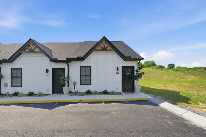 143 Deer Valley Drive E #143, Gordonsville, TN 38563