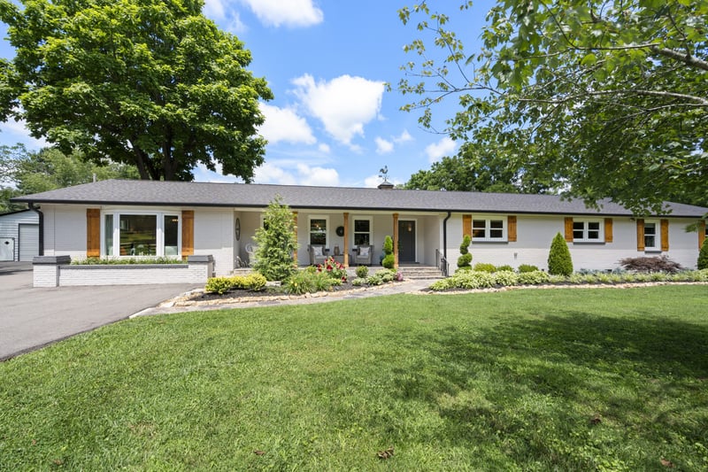 904 Highway 48 , Dickson, TN 37055