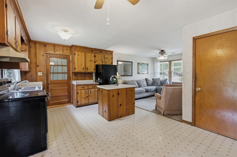 3835 Creekside Dr, Nashville, TN 37211