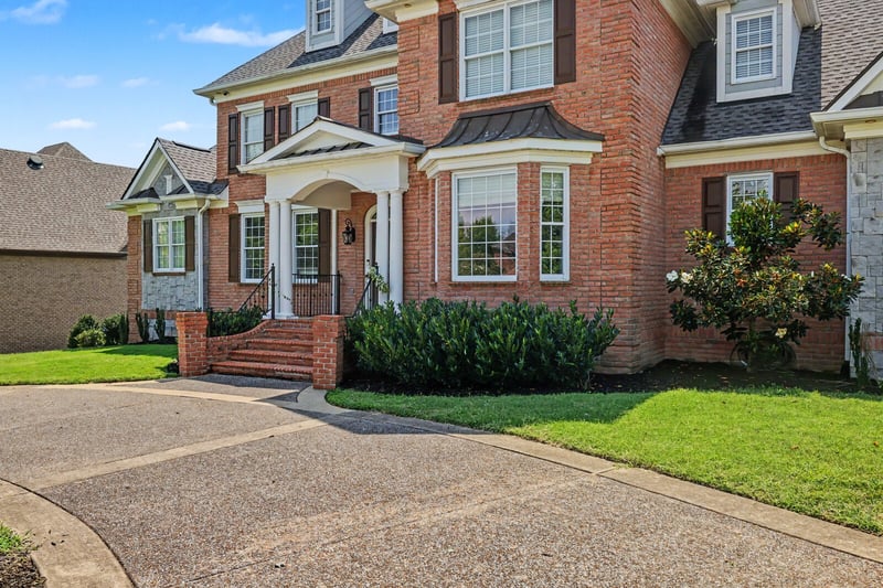 107 Gaston St, Gallatin, TN 37066