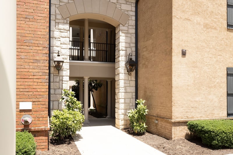 311 Seven Springs Way #103, Brentwood, TN 37027