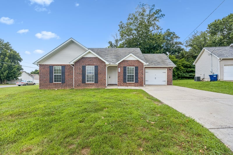 1001 Sky Valley Trl, Smyrna, TN 37167