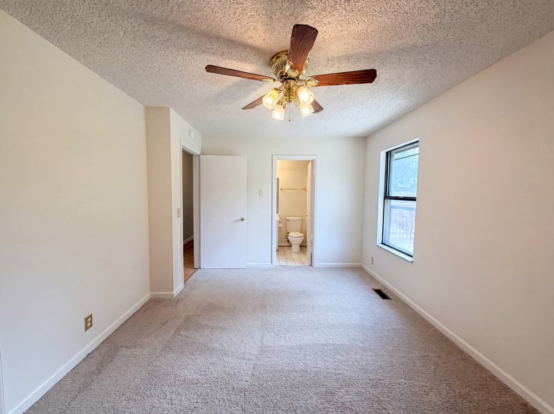 303 Paragon Mills Rd, Nashville, TN 37211