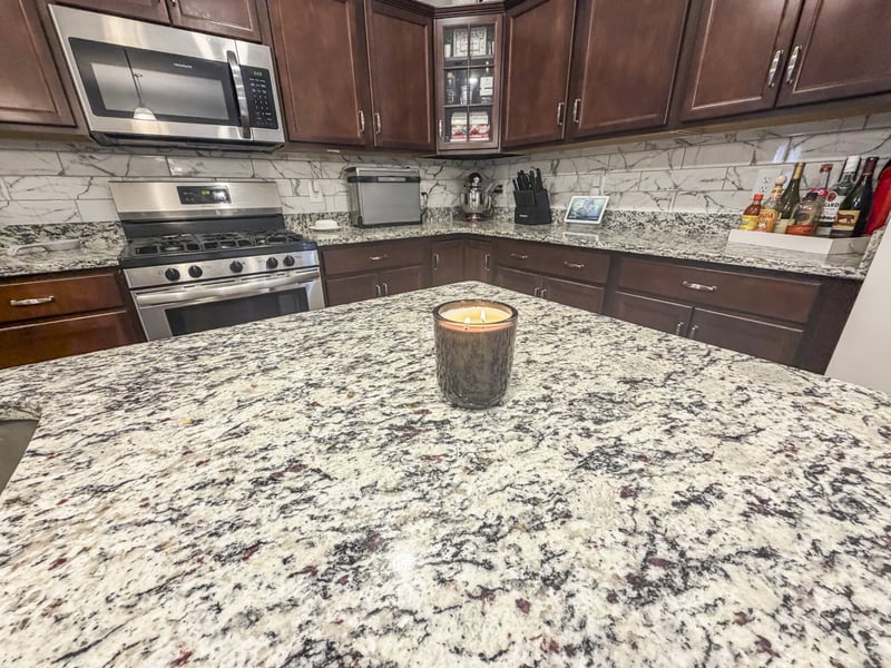 131 Crabourne Dr, White House, TN 37188