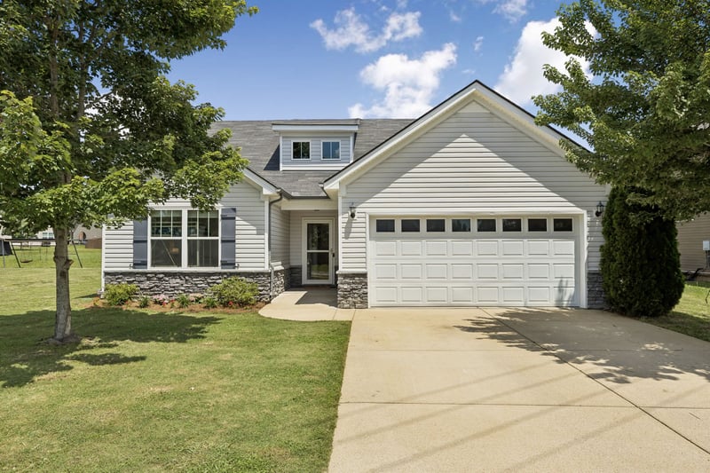 2120 Longhunter Chase Dr, Spring Hill, TN 37174