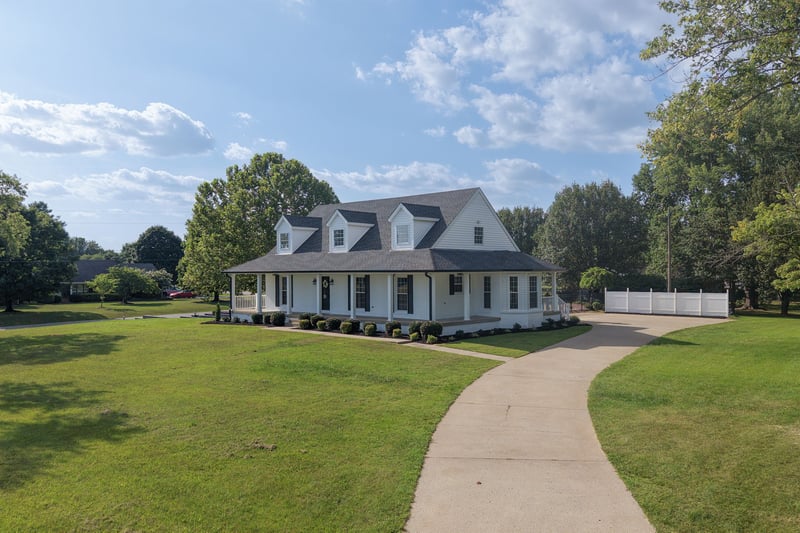 754 Veterans Pkwy, Murfreesboro, TN 37128