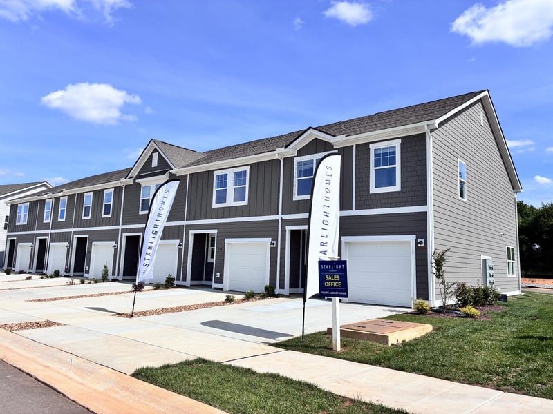 224 Darlington Dr, Dickson, TN 37055