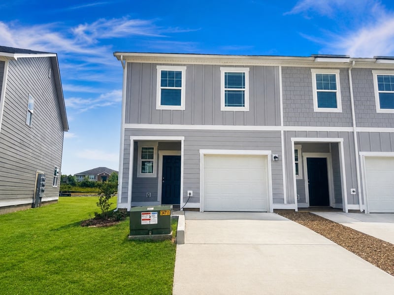224 Darlington Dr, Dickson, TN 37055