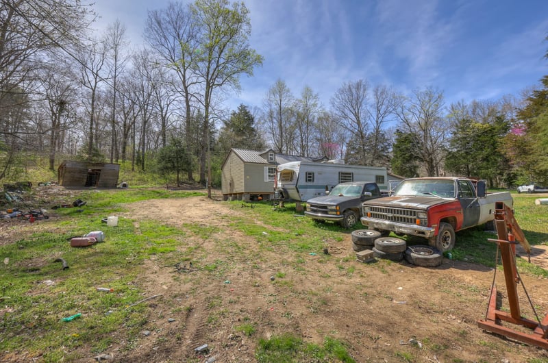 1200 Bloom Landing Rd, Charlotte, TN 37036