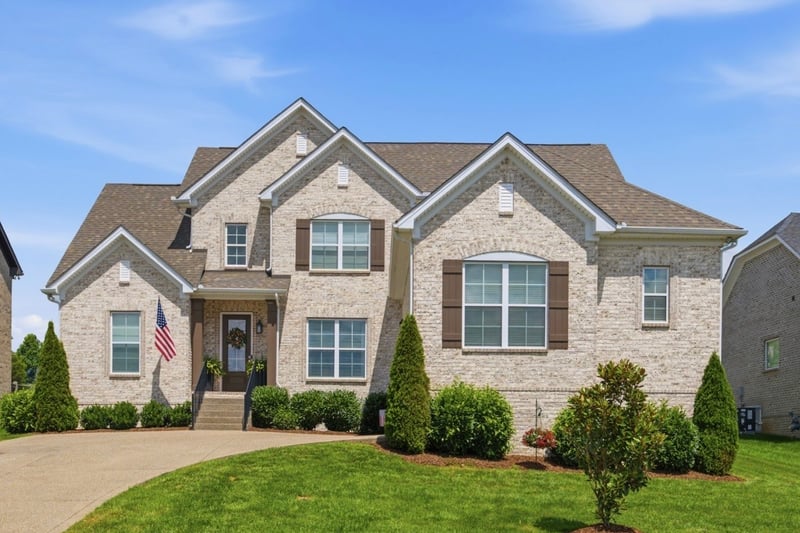 269 Crooked Creek Ln, Hendersonville, TN 37075