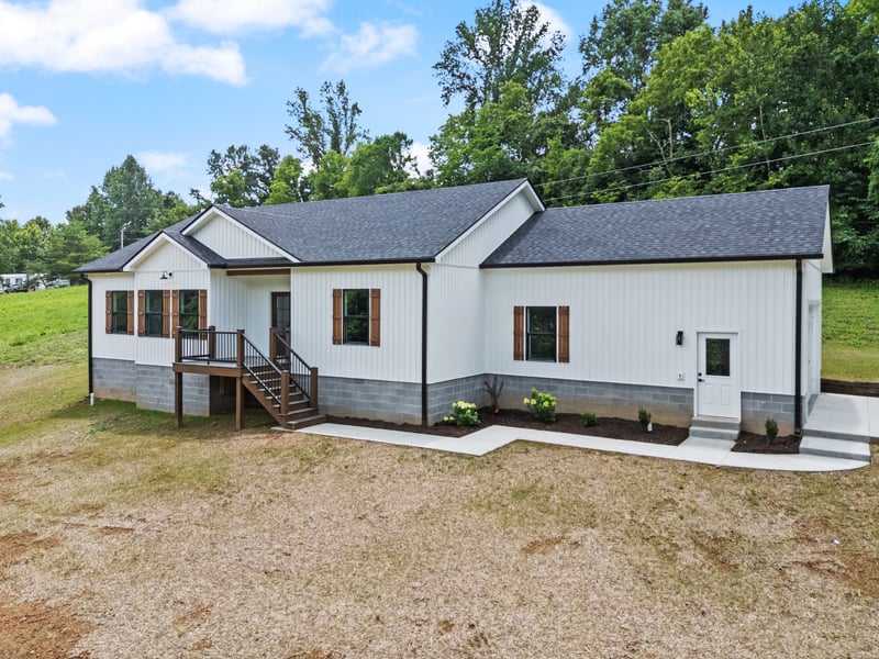 1299 Freeman Loop, Cumberland Furnace, TN 37051