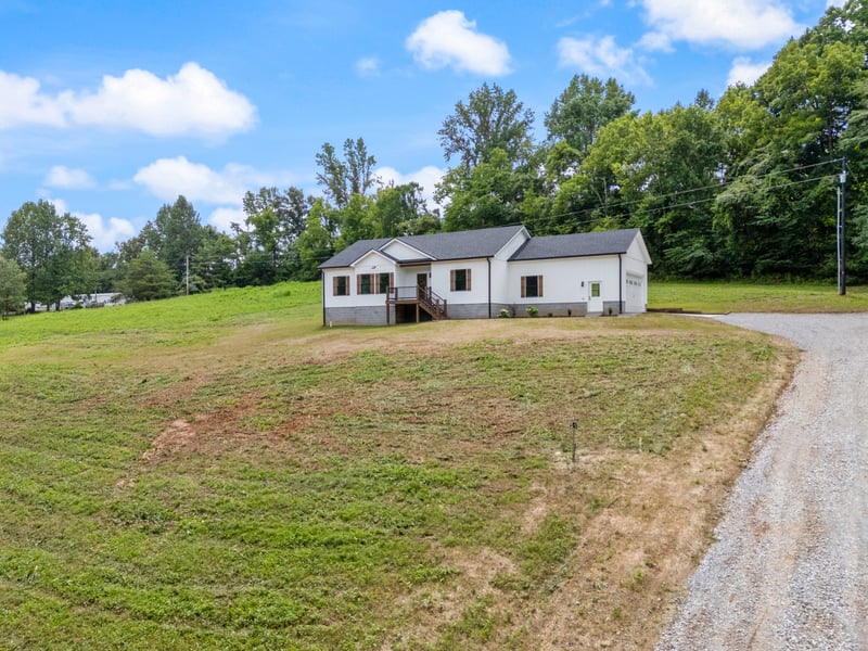 1299 Freeman Loop, Cumberland Furnace, TN 37051