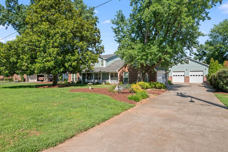2240 Racquet Club Dr, Murfreesboro, TN 37128