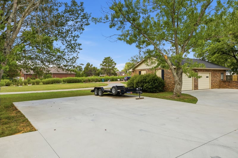 1419 Alhambra Dr, Lebanon, TN 37087
