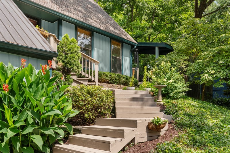 477 Saddle Dr, Nashville, TN 37221