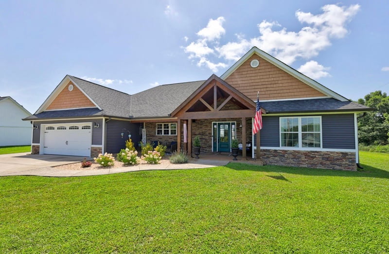 1170 Abiff Rd, Bon Aqua, TN 37025
