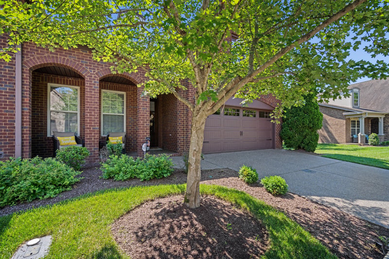 131 Village Cir, Lebanon, TN 37087