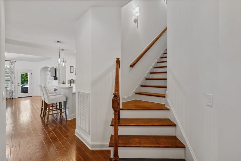 131 Village Cir, Lebanon, TN 37087