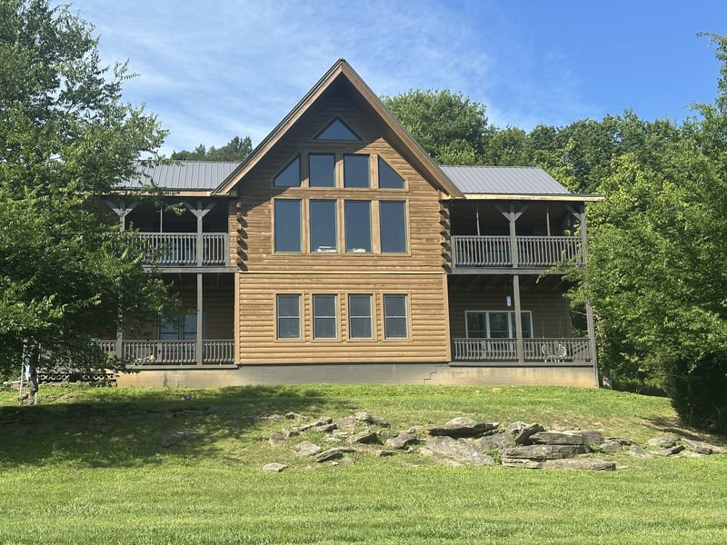16 Eckert Ln, Pleasant Shade, TN 37145