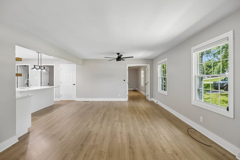 1401 Manor Rd, Columbia, TN 38401