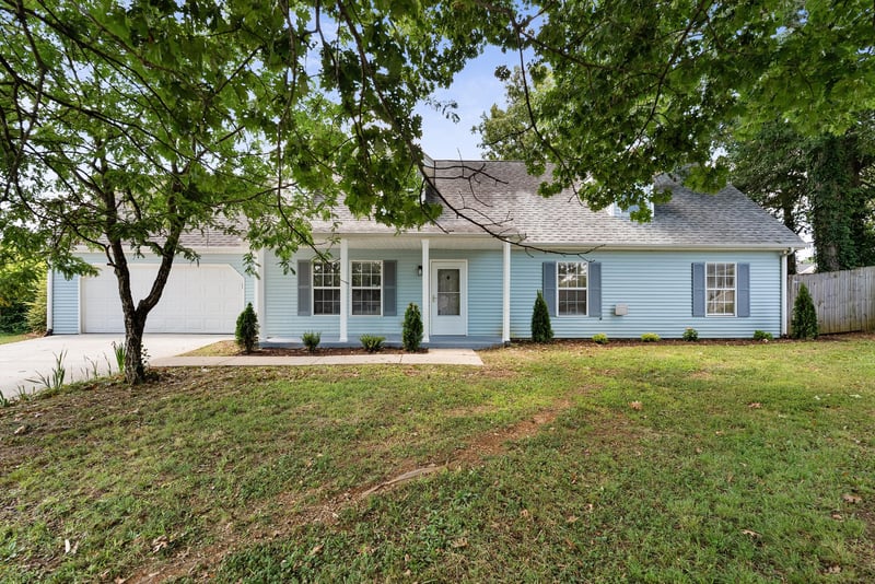 111 Frontier Ln, La Vergne, TN 37086