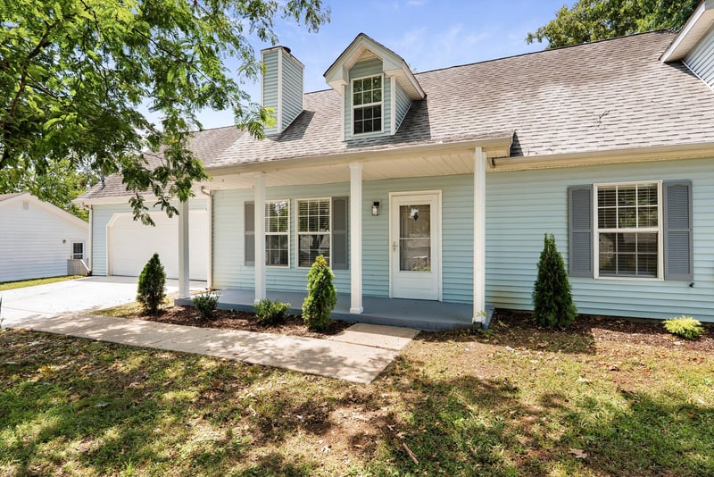 111 Frontier Ln, La Vergne, TN 37086