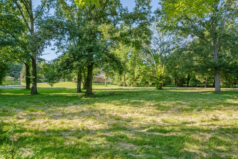 Cayce Valley Dr, Columbia, TN 38401