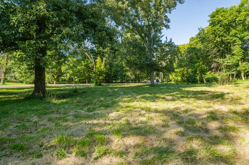 Cayce Valley Dr, Columbia, TN 38401