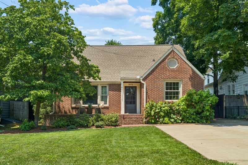 2602 W Linden Ave, Nashville, TN 37212