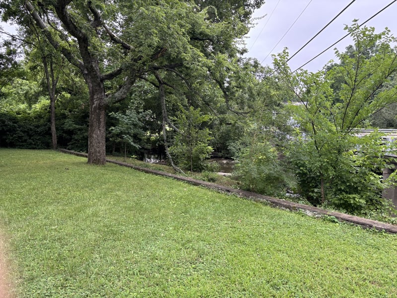 3836 Cross Creek Rd, Nashville, TN 37215