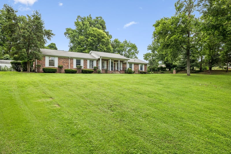 307 Woodlawn Dr, Mount Juliet, TN 37122