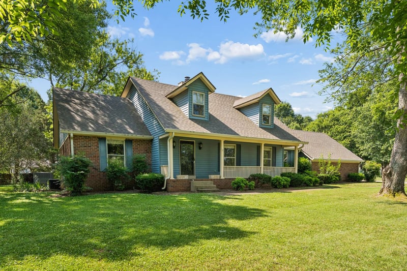 1429 Twin Feather Dr, Murfreesboro, TN 37129