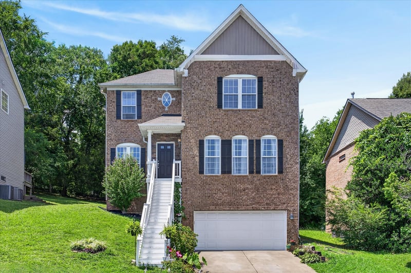 2040 Harvest Ln, Nashville, TN 37218